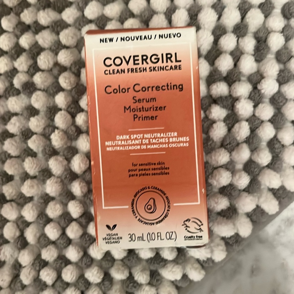 COVERGIRL Orange Primer for a Radiant Finish